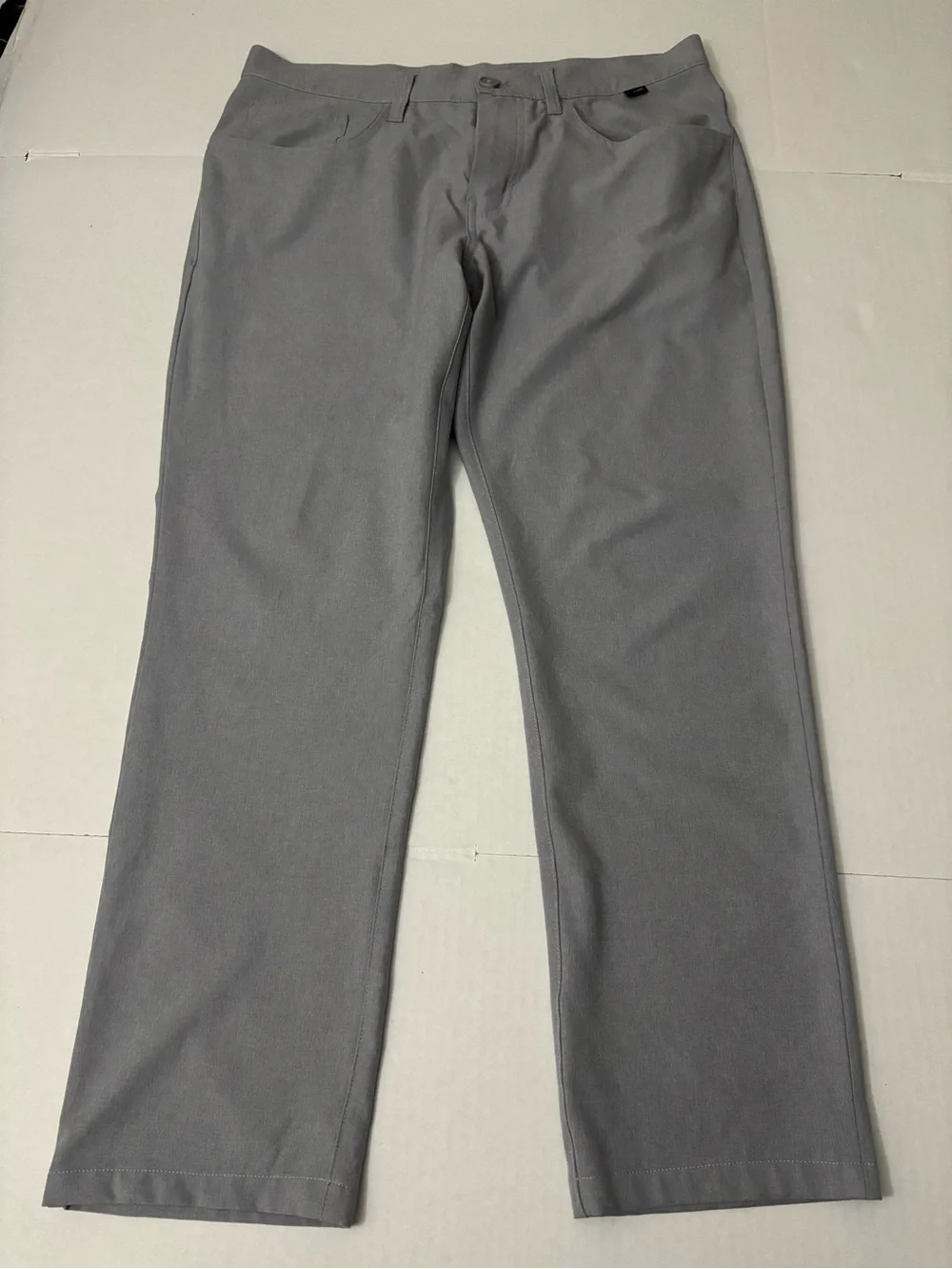 Travis Mathew 32x 28.5 Gray SLACKS Performance Golf Pants